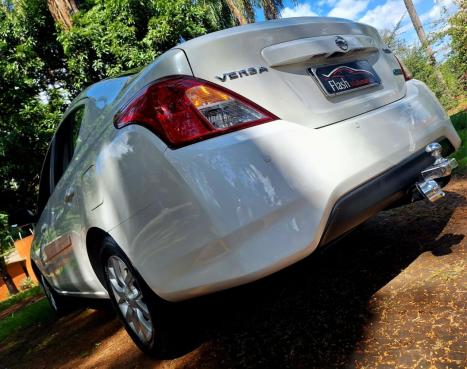 NISSAN Versa Sedan 1.6 16V 4P SV FLEX XTRONIC AUTOMTICO CVT, Foto 11