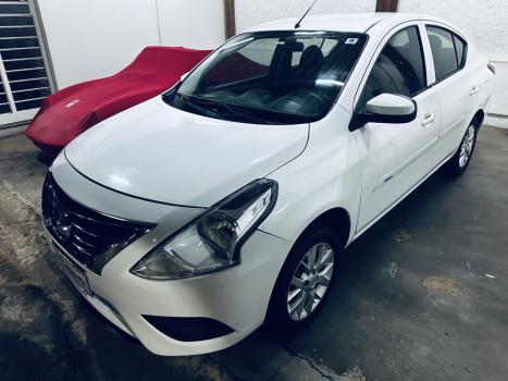 NISSAN Versa Sedan 1.0 4P FLEX S, Foto 1