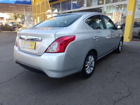 NISSAN Versa Sedan 1.6 16V 4P FLEXSTART V-DRIVE PLUS XTRONIC AUTOMTICO CVT, Foto 6