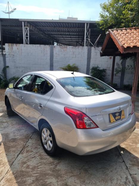 NISSAN Versa Sedan 1.6 16V 4P FLEX SL, Foto 4