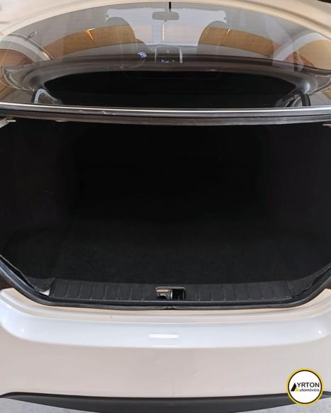 NISSAN Versa Sedan 1.6 16V 4P UNIQUE FLEX, Foto 10