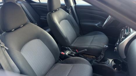 NISSAN Versa Sedan 1.0 4P FLEX, Foto 6