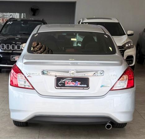 NISSAN Versa Sedan 1.6 16V 4P UNIQUE FLEX XTRONIC AUTOMTICO CVT, Foto 10