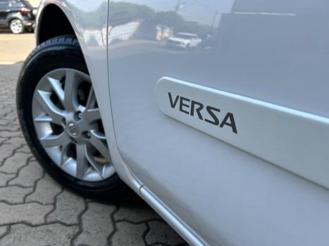 NISSAN Versa Sedan 1.6 16V 4P FLEX SV, Foto 19