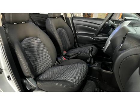 NISSAN Versa Sedan 1.6 16V 4P FLEX SV, Foto 22