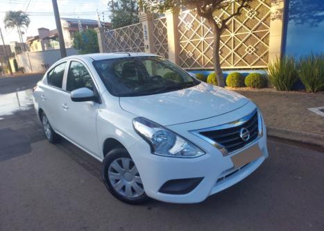 NISSAN Versa Sedan 1.0 4P FLEX S, Foto 2