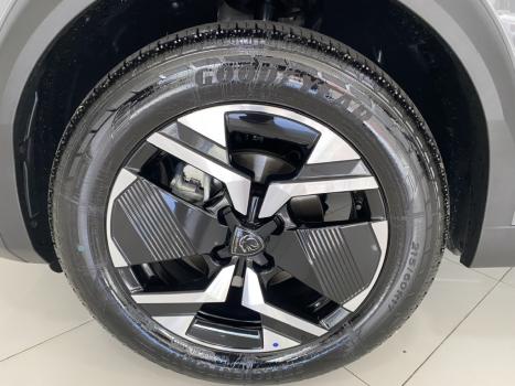 PEUGEOT 2008 1.0 12V 4P FLEX TURBO 200 GT AUTOMTICO CVT, Foto 13
