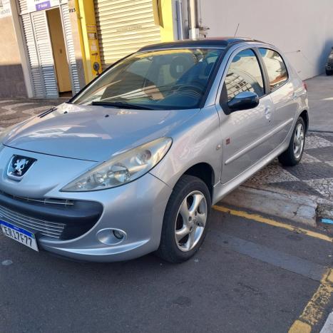 PEUGEOT 207 Hatch 1.4 4P QUIKSILVER FLEX, Foto 2