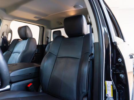 RAM 1500 5.7 V8 CLASSIC LARAMIE CABINE DUPLA 4X4 AUTOMTICO, Foto 7