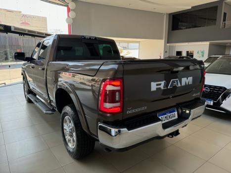 RAM 2500 6.7 I6 24V SLT CABINE DUPLA TURBO DIESEL LARAMIE 4X4 AUTOMTICO, Foto 3