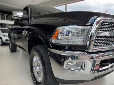 RAM 2500 6.7 I6 24V SLT CABINE DUPLA TURBO DIESEL LARAMIE 4X4 AUTOMTICO, Foto 3