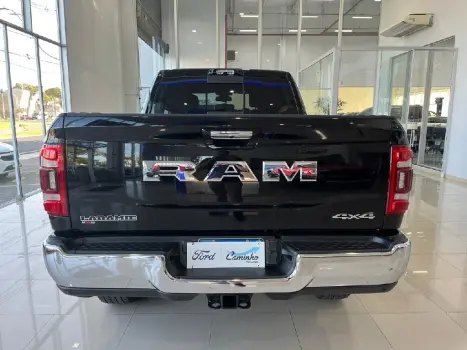RAM 2500 6.7 I6 24V SLT CABINE DUPLA TURBO DIESEL LARAMIE 4X4 AUTOMTICO, Foto 6