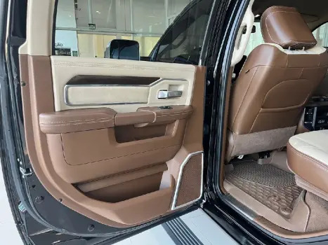 RAM 2500 6.7 I6 24V SLT CABINE DUPLA TURBO DIESEL LARAMIE 4X4 AUTOMTICO, Foto 9