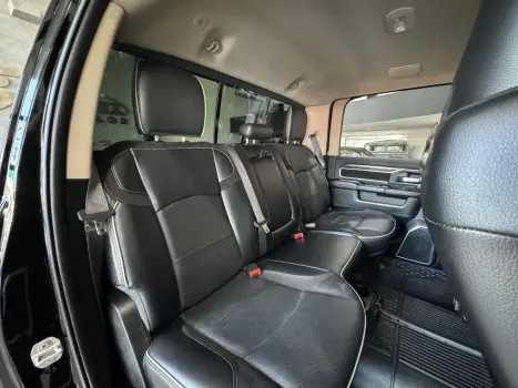 RAM 2500 6.7 I6 24V SLT CABINE DUPLA TURBO DIESEL RODEO 4X4 AUTOMTICO, Foto 14