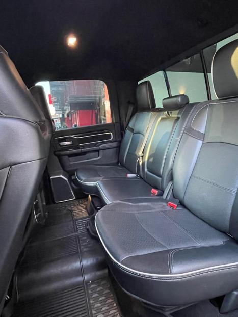 RAM 2500 6.7 I6 24V SLT CABINE DUPLA TURBO DIESEL LARAMIE 4X4 AUTOMTICO, Foto 8