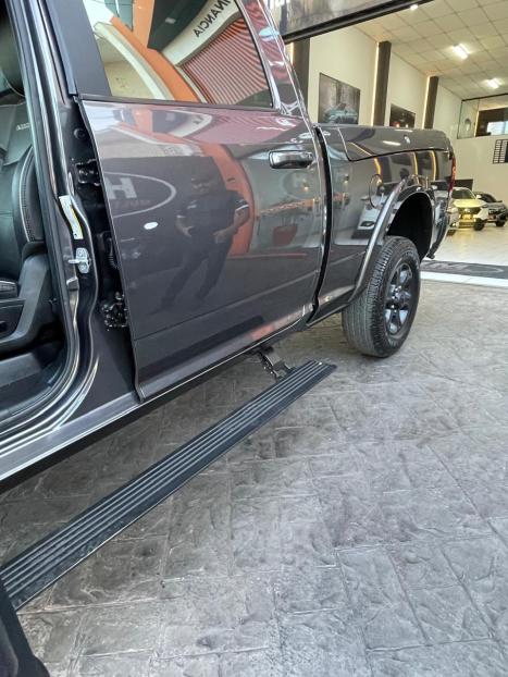 RAM 2500 6.7 I6 24V SLT CABINE DUPLA TURBO DIESEL LARAMIE 4X4 AUTOMTICO, Foto 13