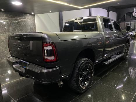 RAM 2500 6.7 I6 24V SLT CABINE DUPLA TURBO DIESEL NIGHT EDITION 4X4 AUTOMTICO, Foto 5