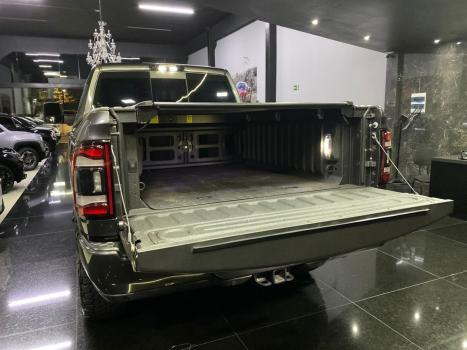 RAM 2500 6.7 I6 24V SLT CABINE DUPLA TURBO DIESEL NIGHT EDITION 4X4 AUTOMTICO, Foto 14