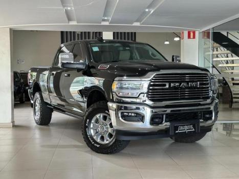 RAM 3500 6.7 I6 LARAMIE CABINE DUPLA TURBO DIESEL AUTOMTICO, Foto 2