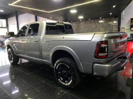 RAM 3500 6.7 I6 LIMITED LARAMIE CABINE DUPLA TURBO DIESEL AUTOMTICO, Foto 4