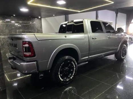 RAM 3500 6.7 I6 LIMITED LARAMIE CABINE DUPLA TURBO DIESEL AUTOMTICO, Foto 5