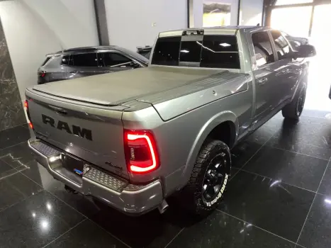 RAM 3500 6.7 I6 LIMITED LARAMIE CABINE DUPLA TURBO DIESEL AUTOMTICO, Foto 8