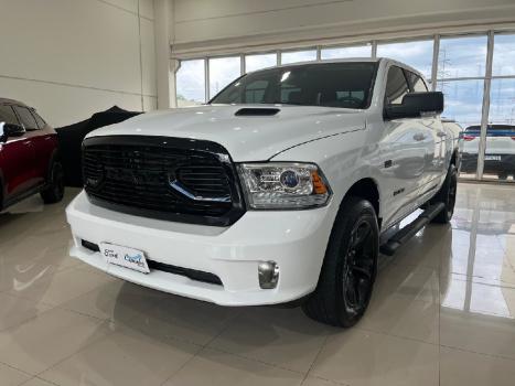 RAM Classic 5.7 V8 32V 4P HEMI LARAMIE NIGHT EDITION AUTOMTICO, Foto 1