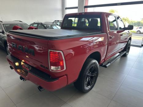 RAM Classic 5.7 V8 32V 4P HEMI LARAMIE NIGHT EDITION AUTOMTICO, Foto 2