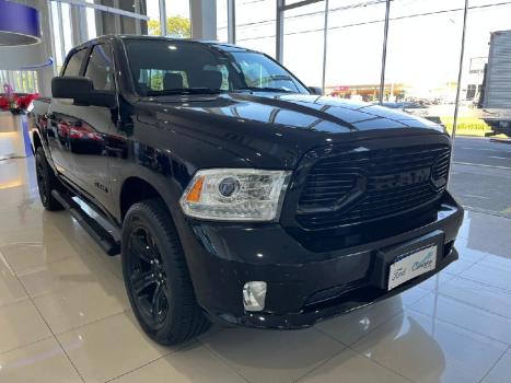 RAM Classic 5.7 V8 32V 4P HEMI LARAMIE NIGHT EDITION AUTOMTICO, Foto 3