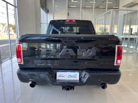 RAM Classic 5.7 V8 32V 4P HEMI LARAMIE NIGHT EDITION AUTOMTICO, Foto 6