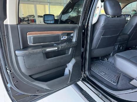 RAM Classic 5.7 V8 32V 4P HEMI LARAMIE NIGHT EDITION AUTOMTICO, Foto 9
