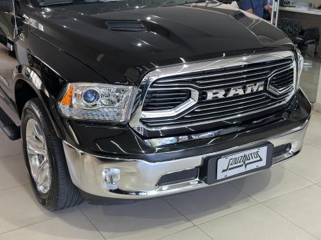 RAM Classic 5.7 V8 32V 4P HEMI LARAMIE AUTOMTICO, Foto 2
