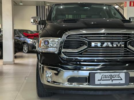 RAM Classic 5.7 V8 32V 4P HEMI LARAMIE AUTOMTICO, Foto 3