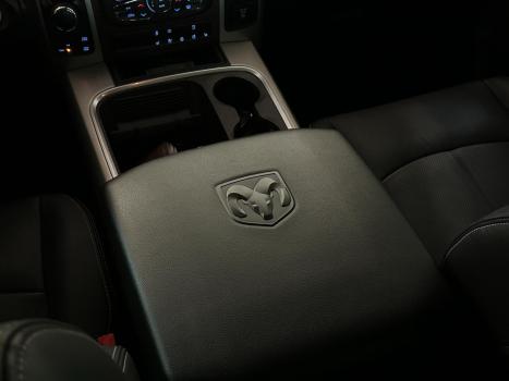 RAM Classic 5.7 V8 32V 4P HEMI LARAMIE AUTOMTICO, Foto 17