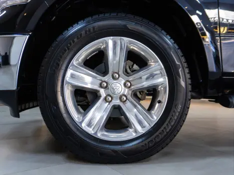 RAM Classic 5.7 V8 32V 4P HEMI LARAMIE AUTOMTICO, Foto 8