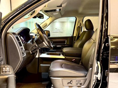 RAM Classic 5.7 V8 32V 4P HEMI LARAMIE AUTOMTICO, Foto 17