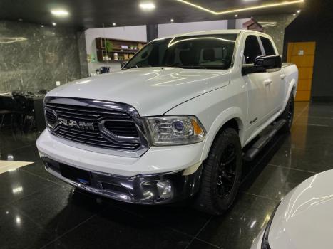 RAM Classic 5.7 V8 32V 4P HEMI LARAMIE AUTOMTICO, Foto 2