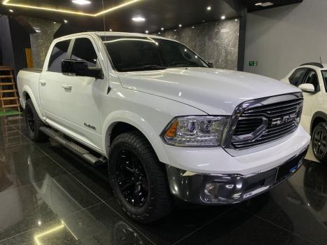 RAM Classic 5.7 V8 32V 4P HEMI LARAMIE AUTOMTICO, Foto 3
