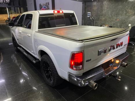 RAM Classic 5.7 V8 32V 4P HEMI LARAMIE AUTOMTICO, Foto 7