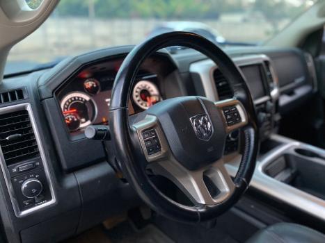 RAM Classic 5.7 V8 32V 4P HEMI LARAMIE AUTOMTICO, Foto 11