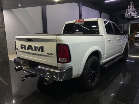 RAM Classic 5.7 V8 32V 4P HEMI LARAMIE AUTOMTICO, Foto 4