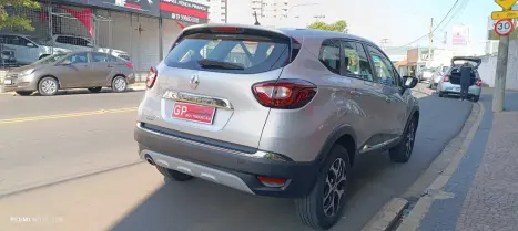 RENAULT Captur 1.6 16V 4P FLEX SCE INTENSE X-TRONIC CVT, Foto 6