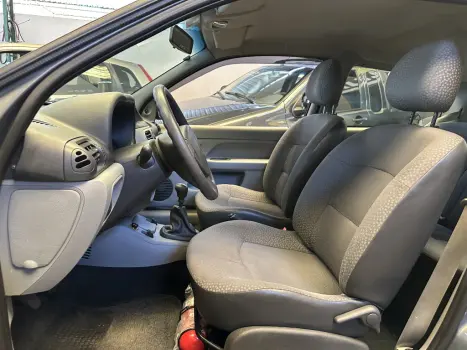 RENAULT Clio Hatch 1.0 16V HI FLEX CAMPUS, Foto 6