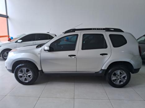 RENAULT Duster 1.6 16V 4P FLEX SCE AUTHENTIQUE X-TRONIC AUTOMTICO, Foto 2