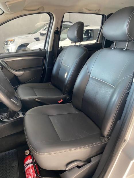 RENAULT Duster 1.6 16V 4P FLEX TECH ROAD, Foto 14