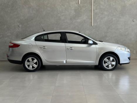 RENAULT Fluence 2.0 16V 4P FLEX DYNAMIQUE AUTOMTICO, Foto 15