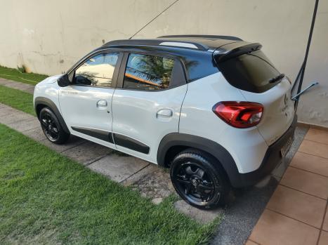 RENAULT Kwid 1.0 12V 4P SCE FLEX OUTSIDER, Foto 3