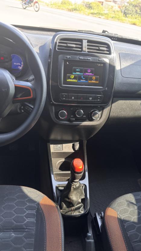 RENAULT Kwid 1.0 12V 4P SCE FLEX OUTSIDER, Foto 9