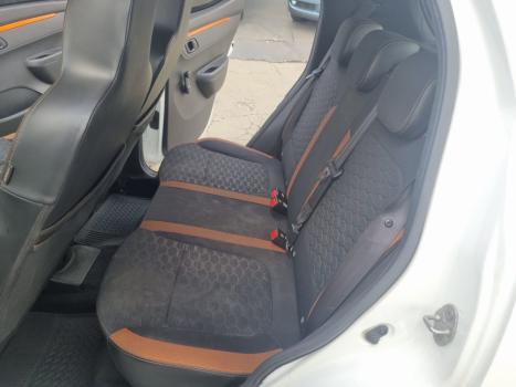 RENAULT Kwid 1.0 12V 4P SCE FLEX OUTSIDER, Foto 13