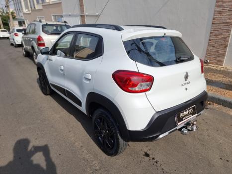 RENAULT Kwid 1.0 12V 4P SCE FLEX OUTSIDER, Foto 3